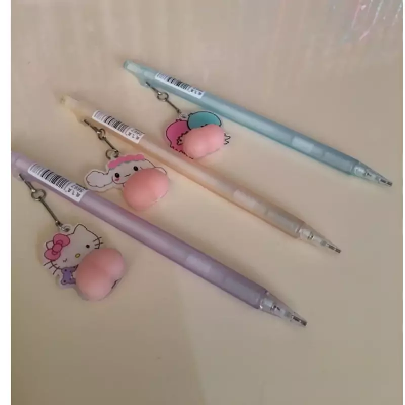 اتود آویز دار نرمالوک حیوانات بی ادب  با رنگ بدنه پاستیلی