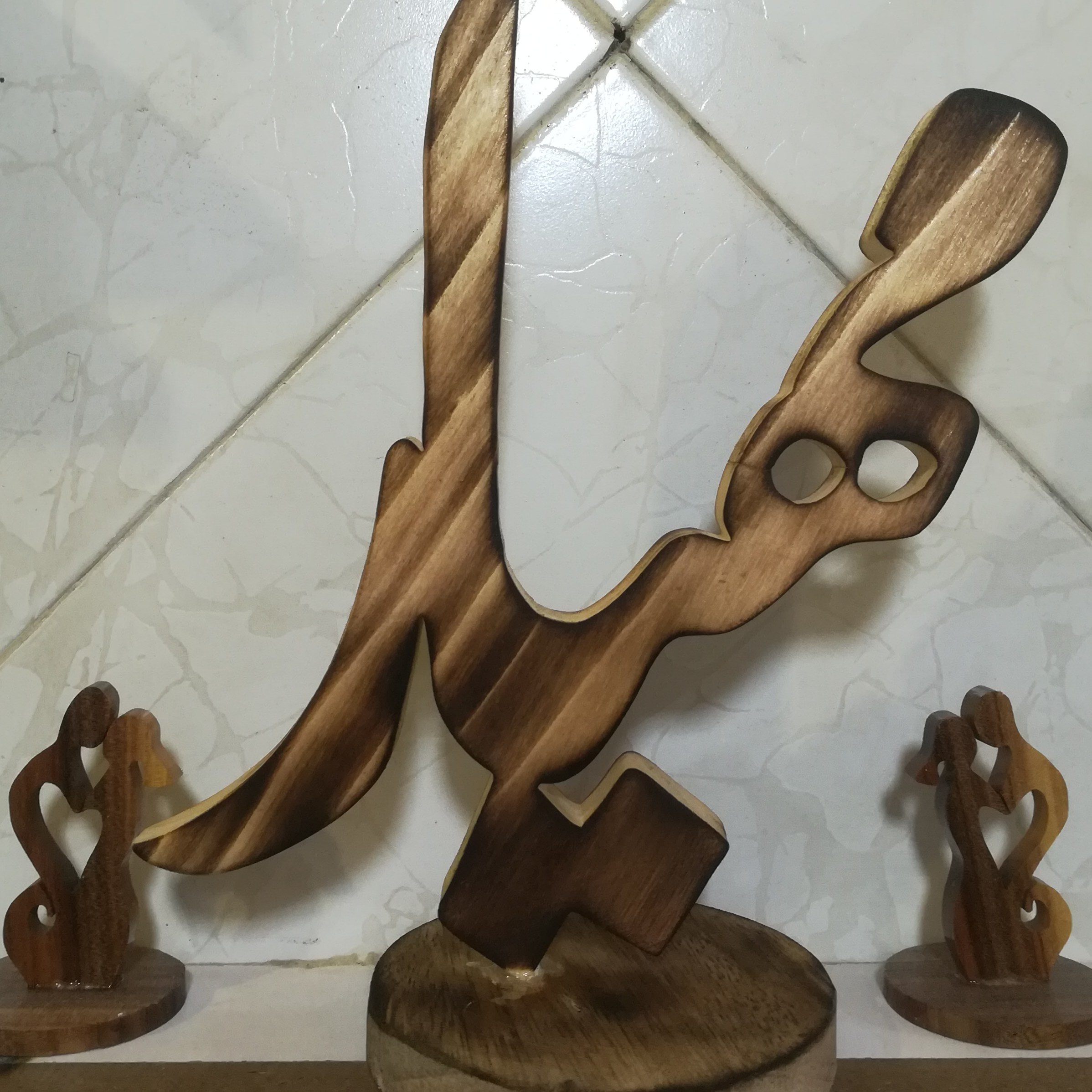 استند اسم مهیار چوبی