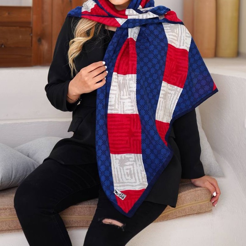 روسری نخ پنبه ای محصول ترک قواره متوسط 125cm در 6 رنگبندی مارکدار و کد دار میباشد