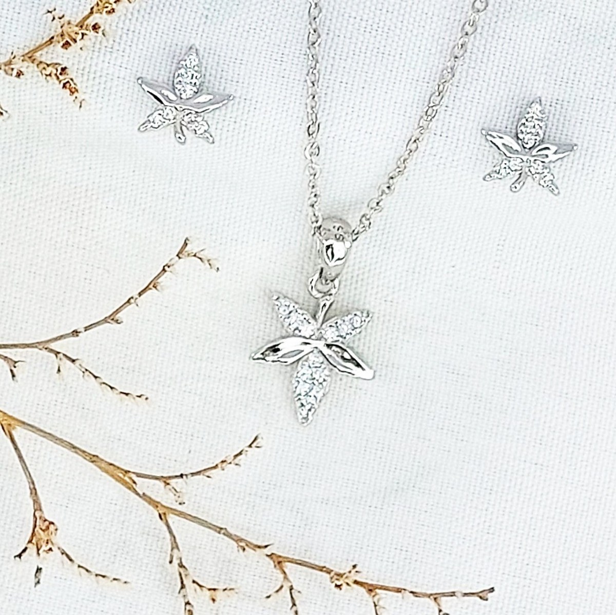 نیمست نقره آویز برگ با عیار925 کد 11947