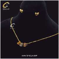 نیم ست زنانه با پلاک قلبی متحرک