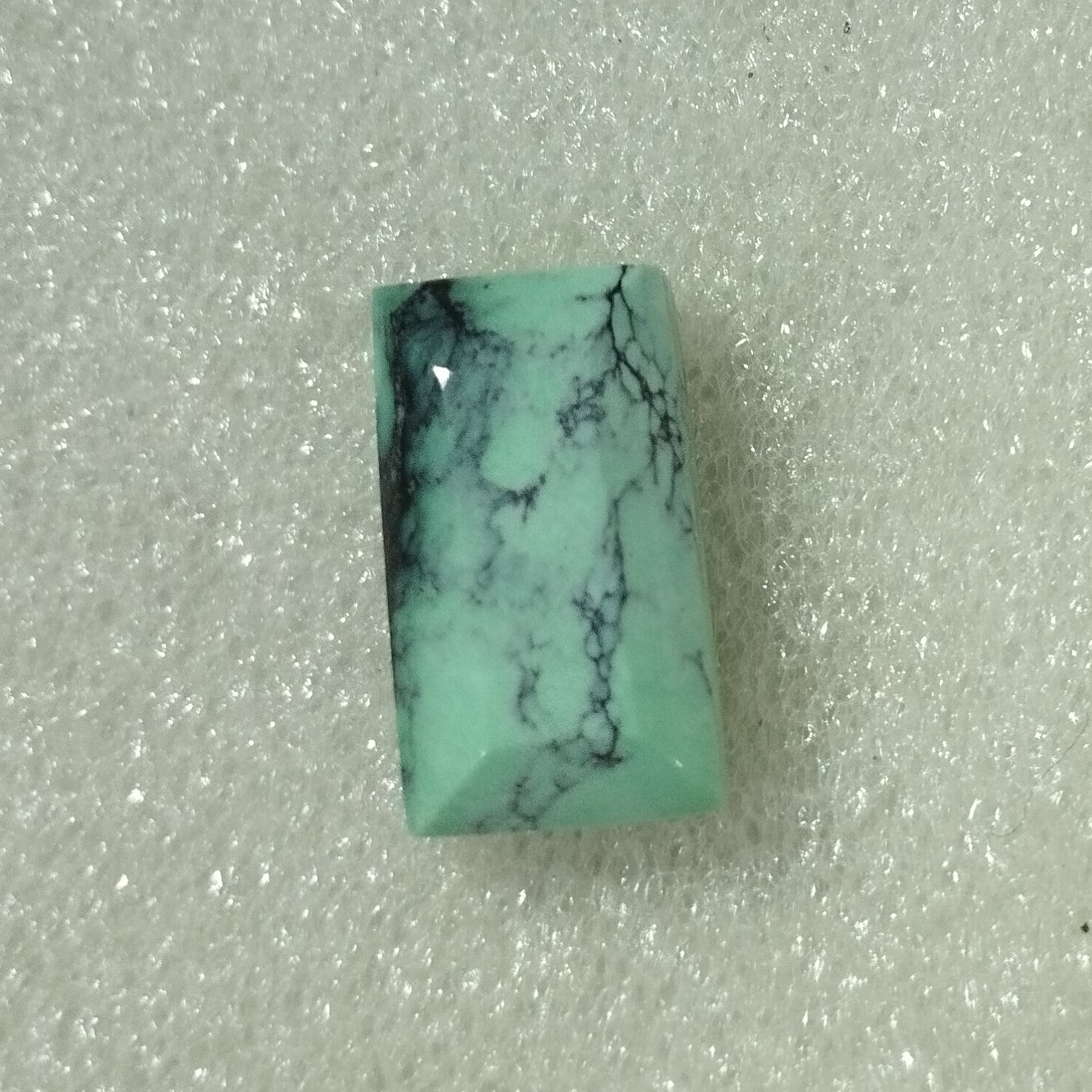 نگین واریسیت اصل دستساز قد 18میلیمتر پهنا 10میلیمتر 