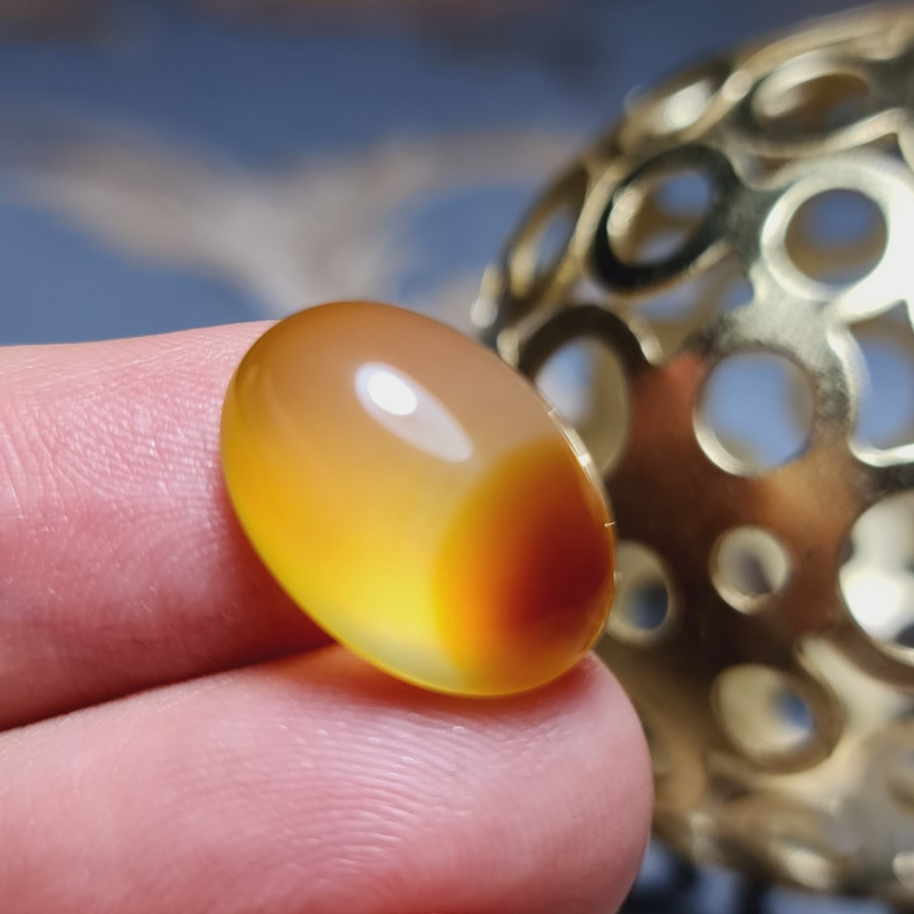 نگین فوق العاده زیبای عقیق خوش رنگ و خوش طرح اصل معدنی
کد 24147
