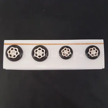 دکمه نگین دار طرح گل 1619 سایز 2