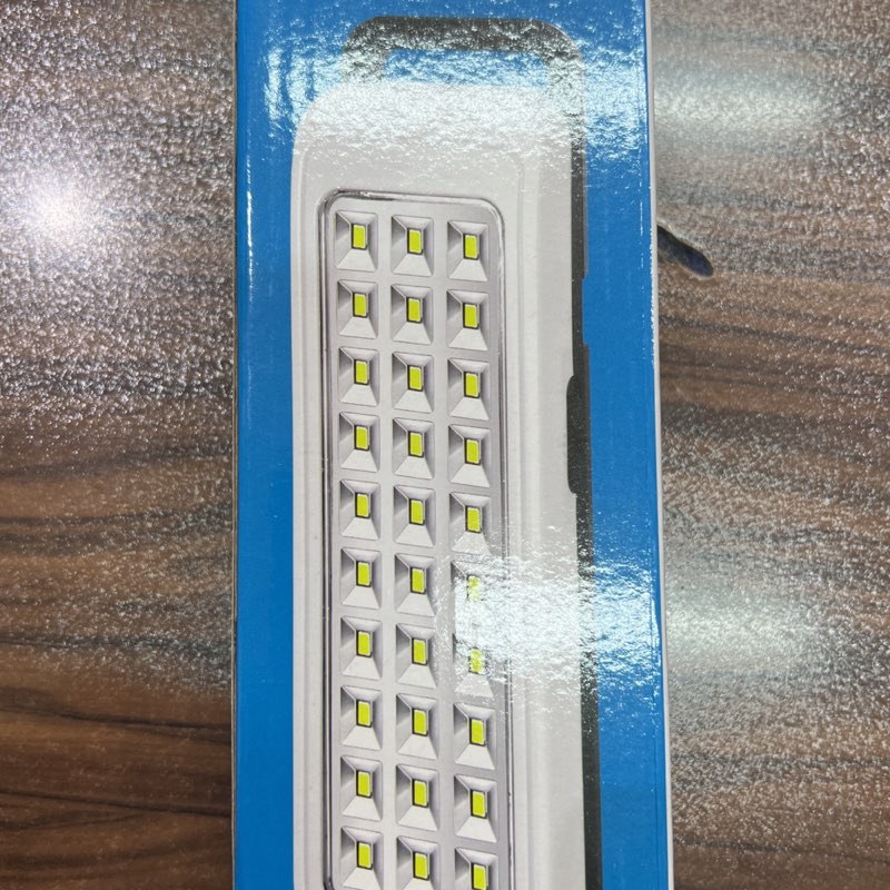 چراغ اضطراری قابل شارژ آساک(پس کرایه)