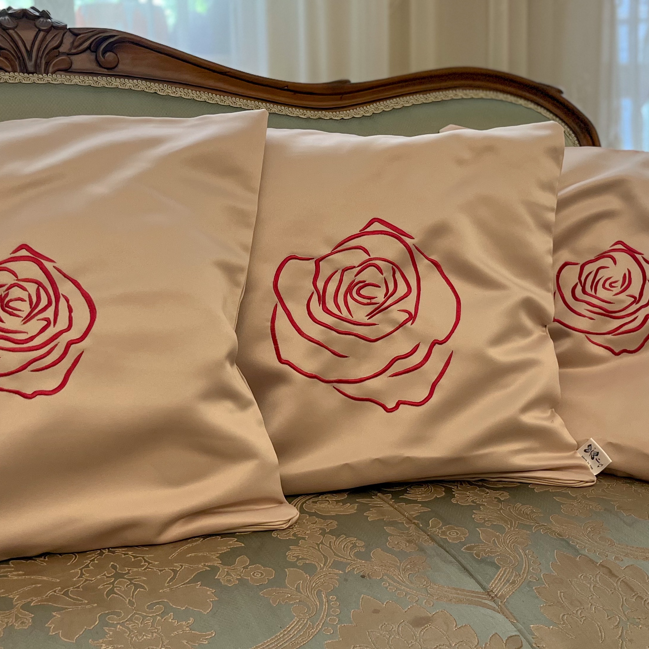 پک سه تایی کوسن گلدوزی شده سایز 45 در 45 زیپ دار