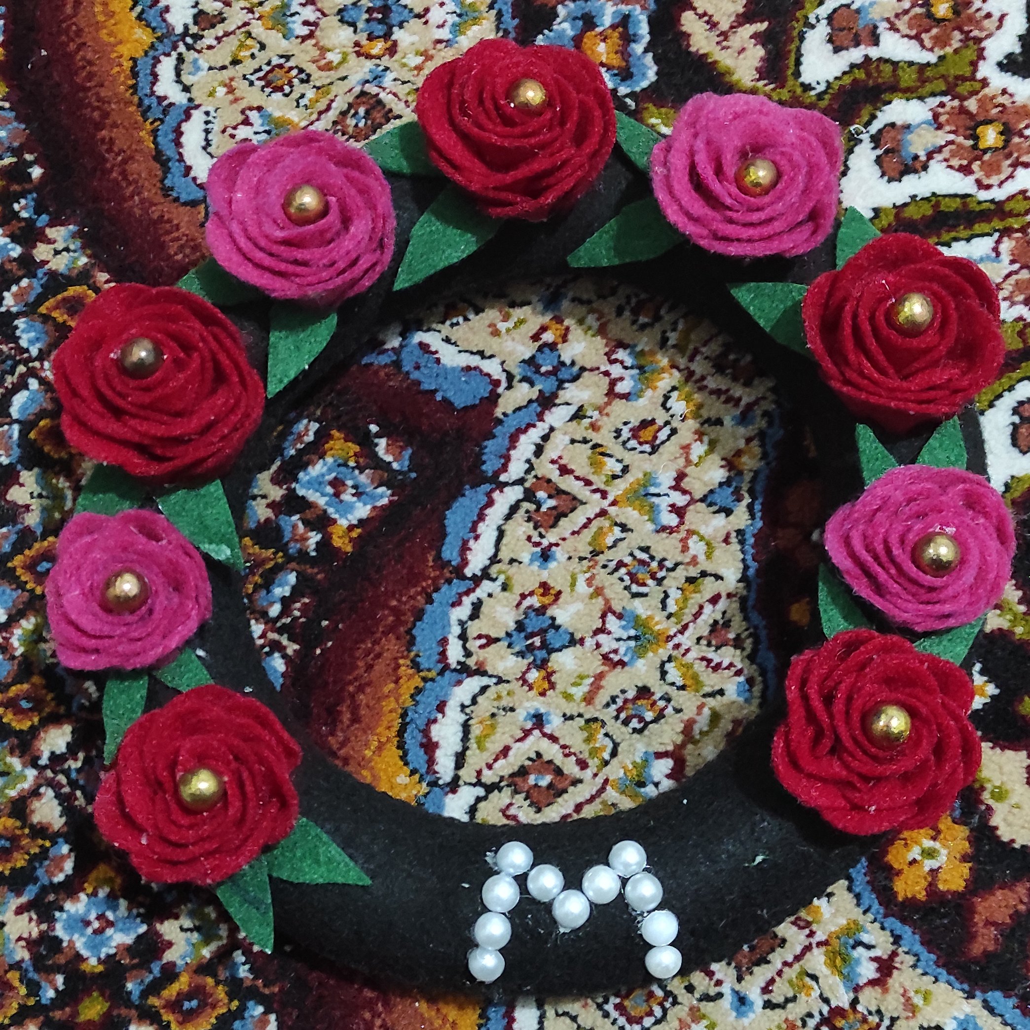 حلقه گل نمدی برای اتاق خواب