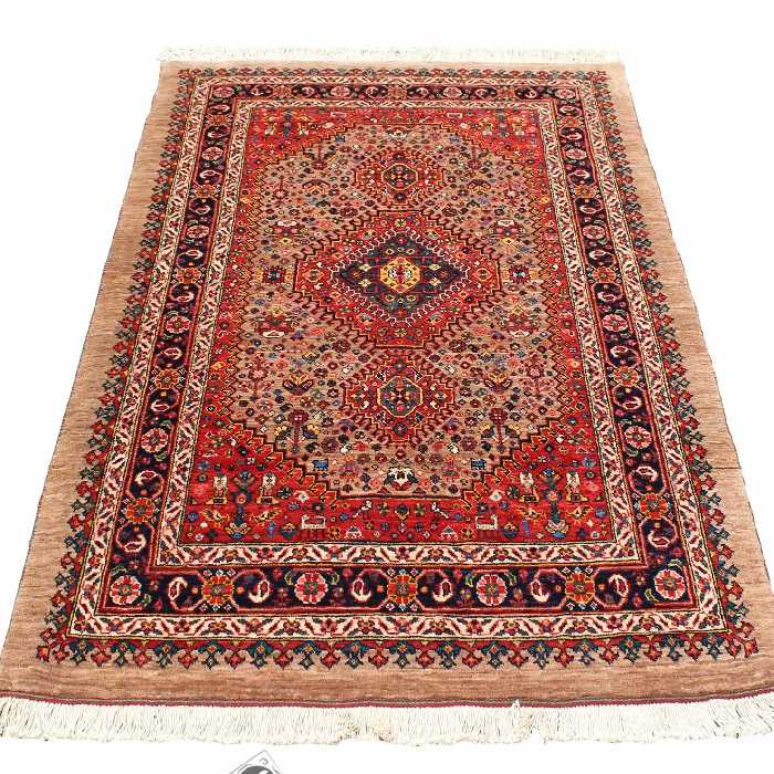 فرش دستبافت قشقایی شتری رنگ یک و نیم متری کد 1070