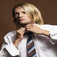 خرید و دانلود عکس استایل رسمی مرد جوان برای تبلیغات مد و فشن | پیک فاکس | Pic Fox