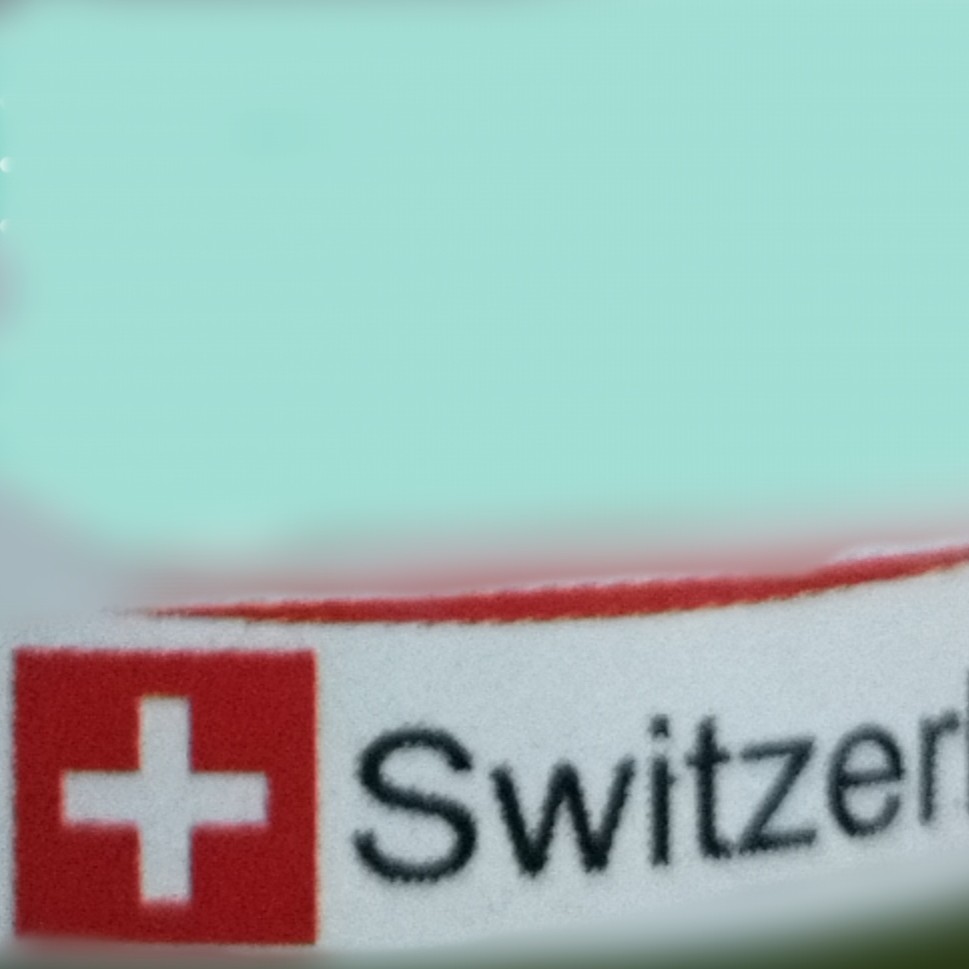 اسانس زعفران سوئیسی