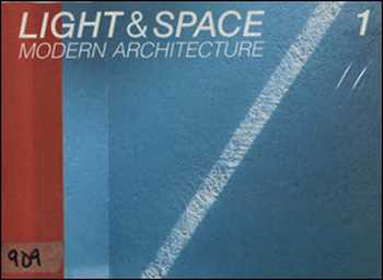  دانلود کتاب 1 Light & Space - Modern Architecture - دانلود کتاب های دانشگاهی