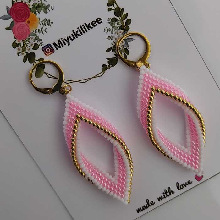 گوشواره منجوقی طرح لوزی  دست ساز متریال منجوق اصل ژاپن رنگ ثابت 