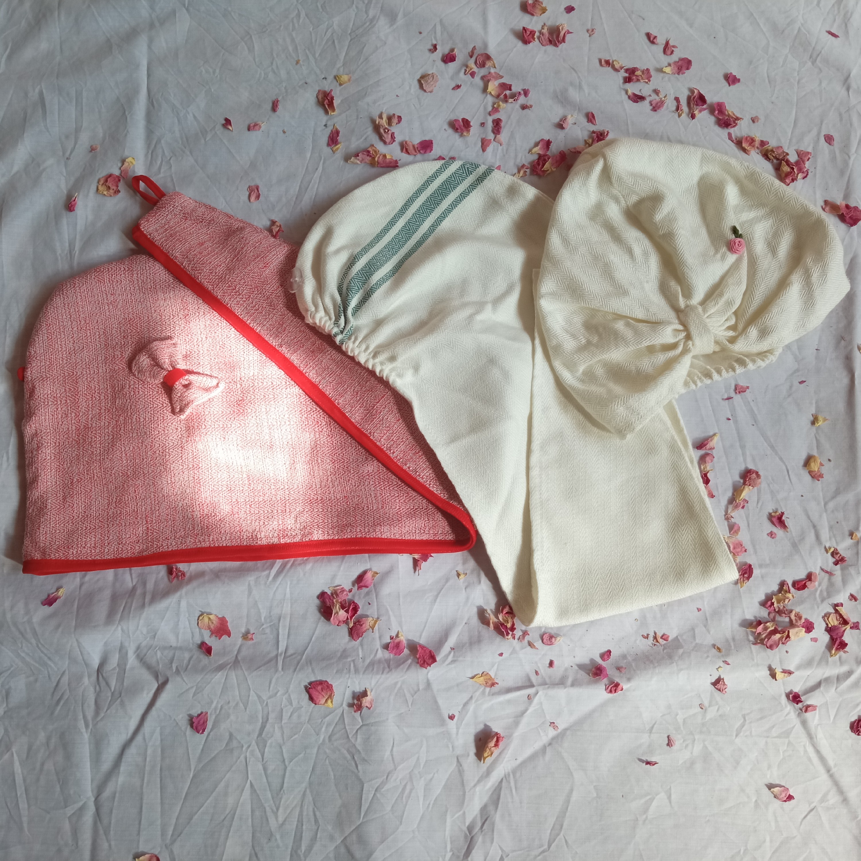 حوله وکلاه حمام.پارچه دست بافت.رنگبندی دلخواه شما.