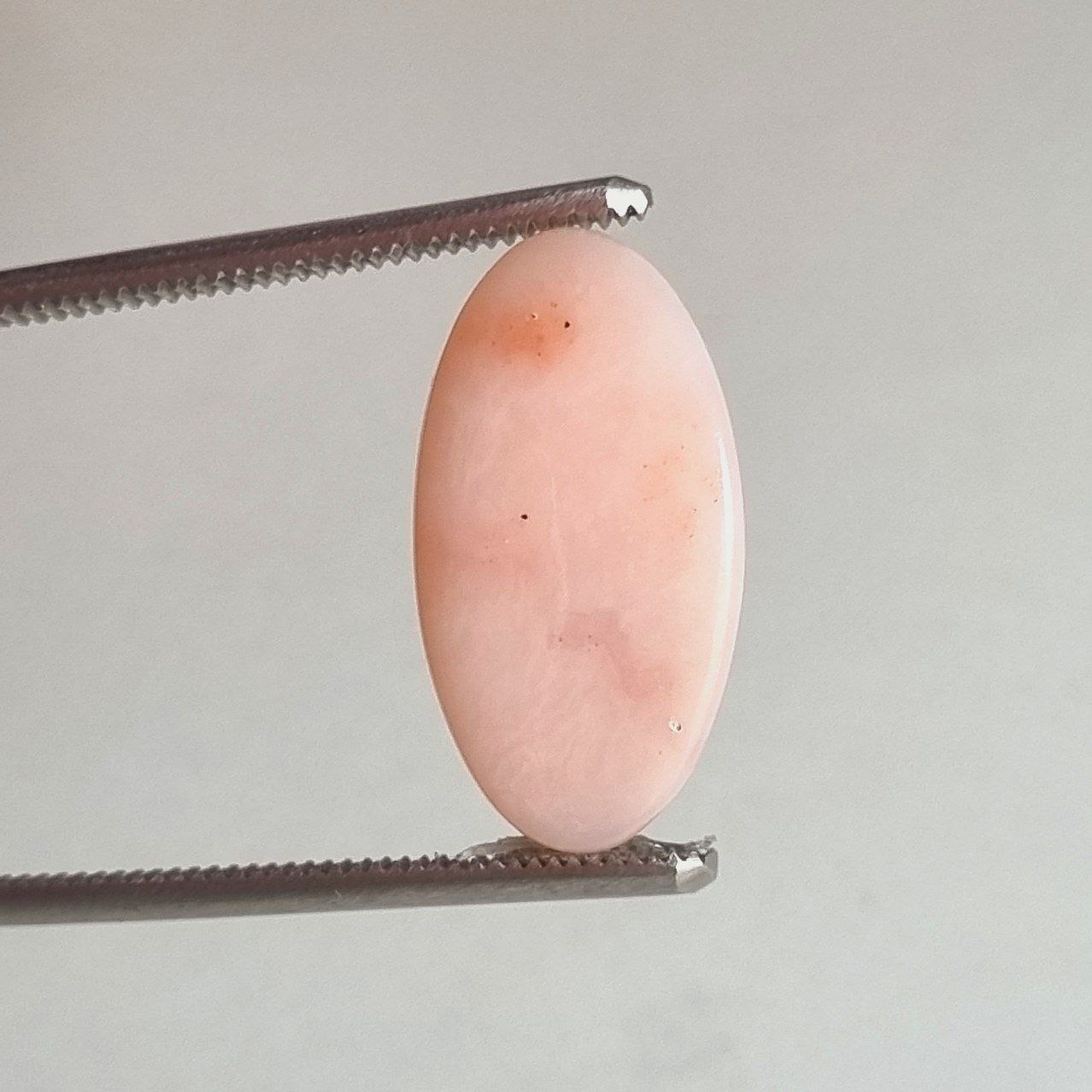 اوپال صورتی بیضی شناسه 8775