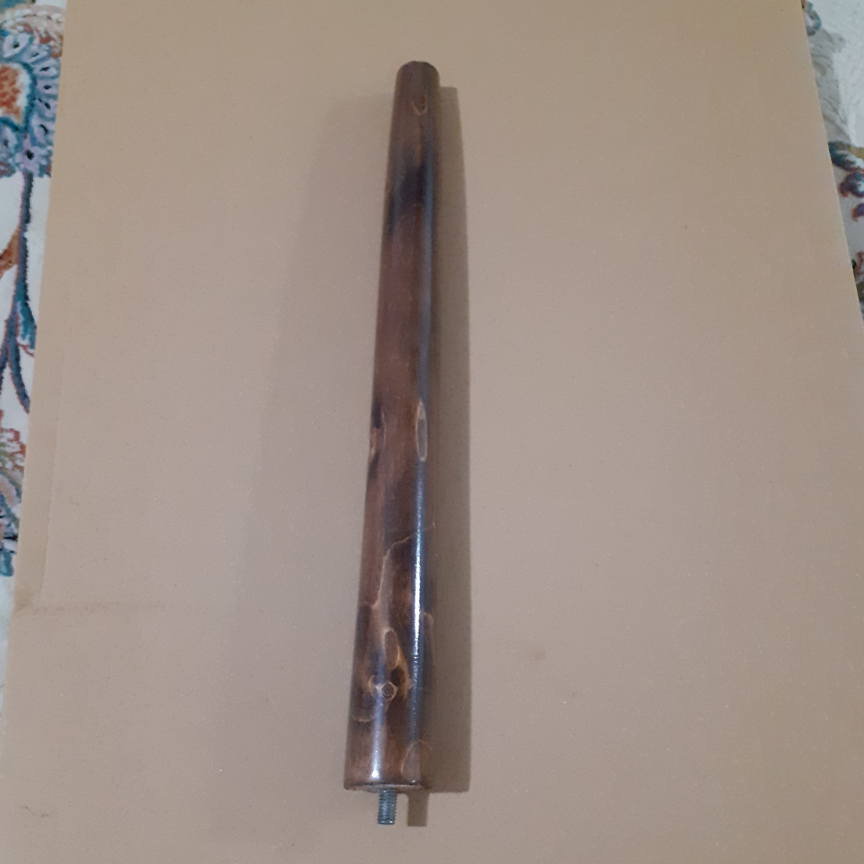 پایه چوبی رنگ شده و آماده