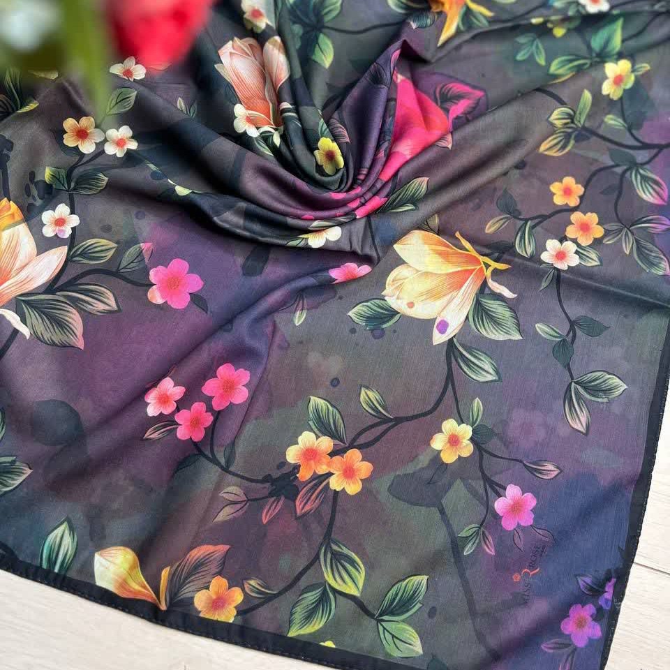 روسری قواره  کوچک 120
طرح جذاب طیفی منگوله دار
جنس سوپــر نـخ
ایستایی عالی بدون سُر و لیز خوردن
خنک و لطیف