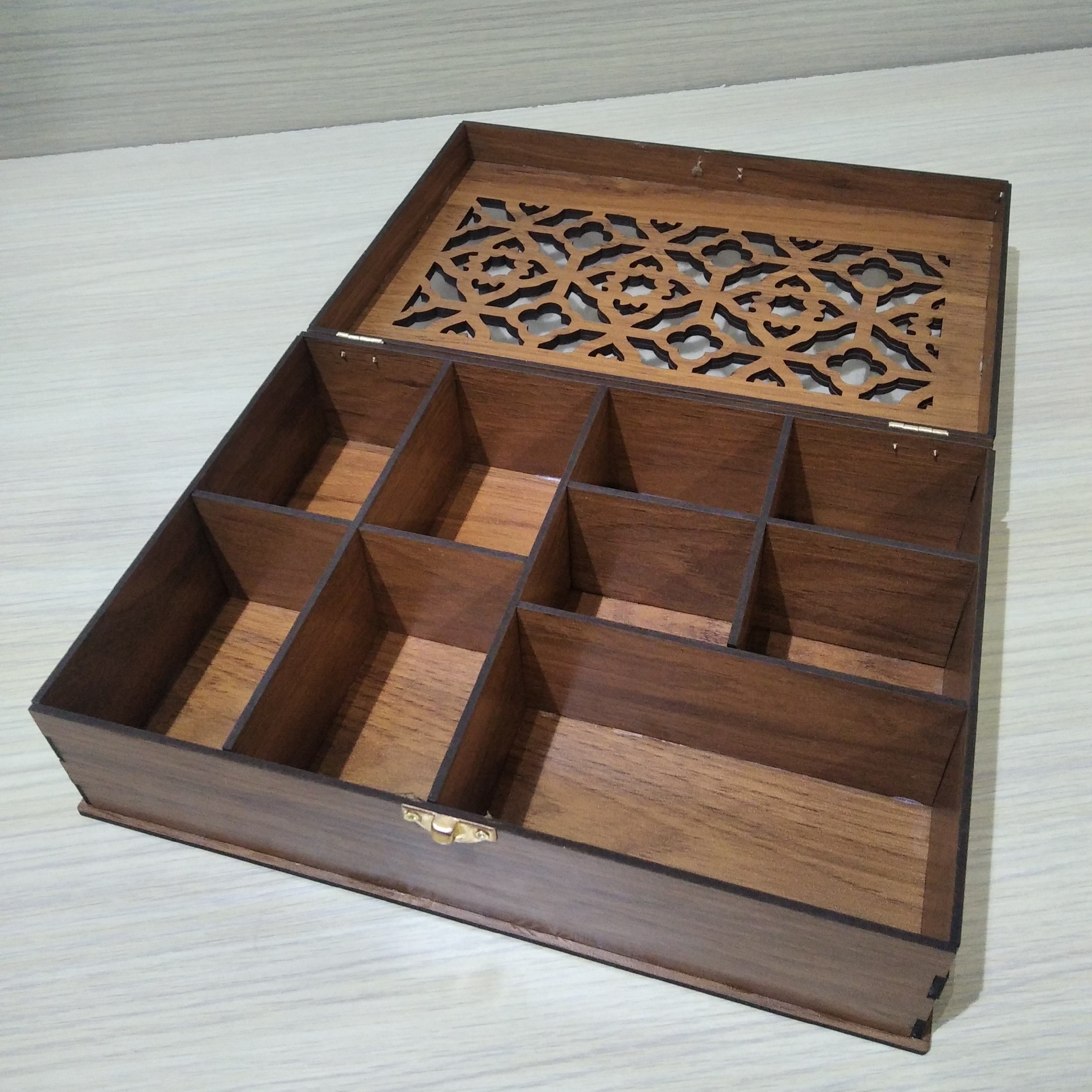 جعبه رومیزی پذیرایی تقسیم دار ،جنس ام دی اف 3 میل 