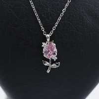گردنبند دخترانه طرح گل رز نگینی نقره ای 73935