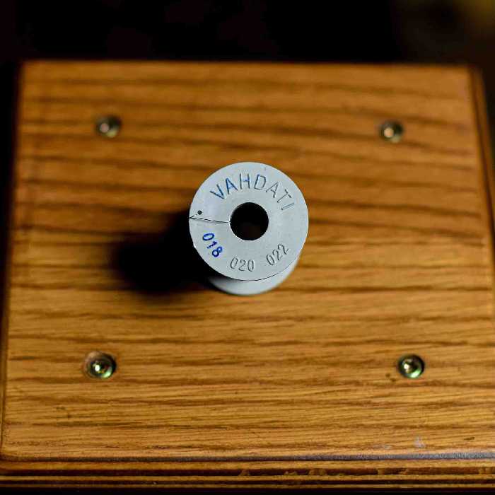 سیم سه تار وحدتی مدل 018 کد c18