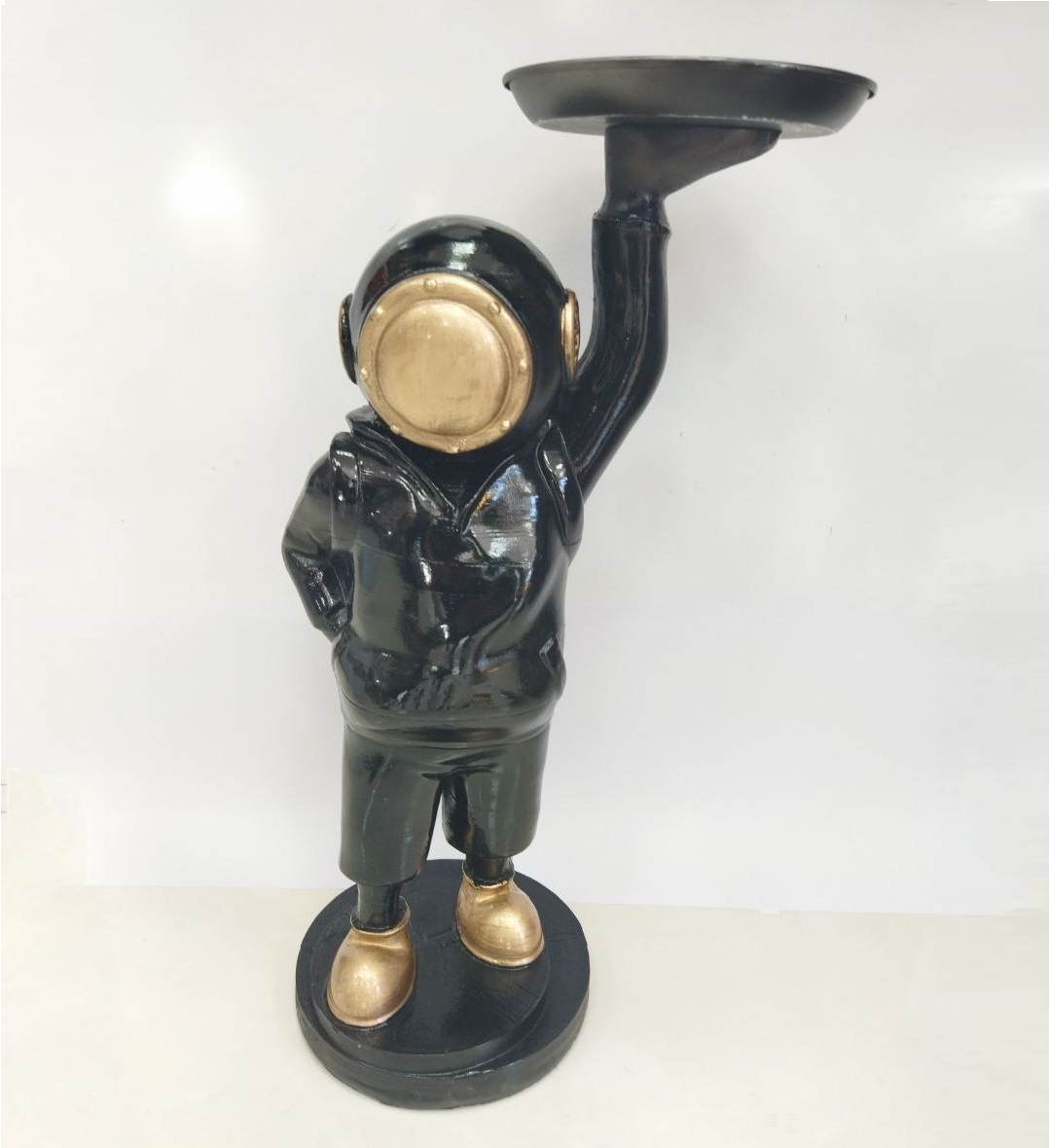 فضانورد پذیرایی کد 472