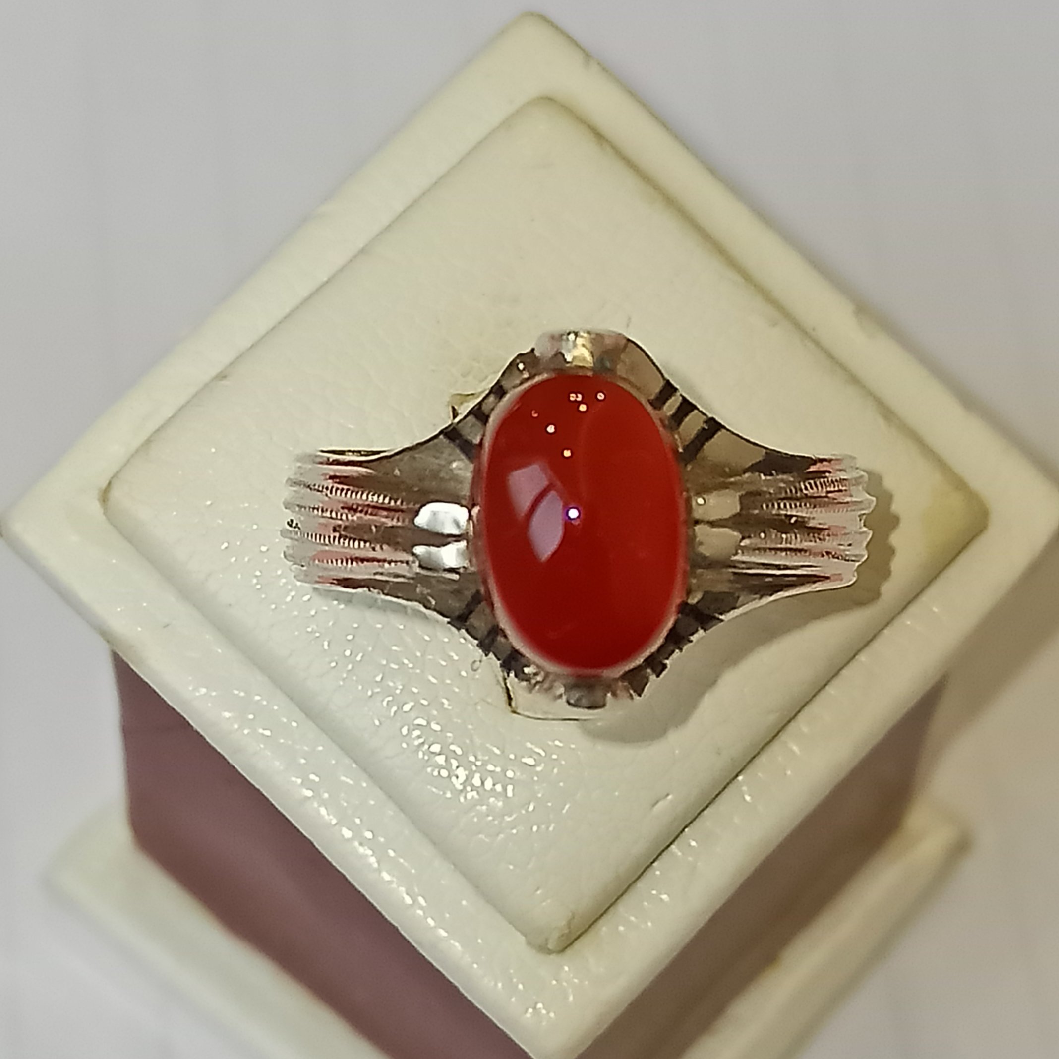 انگشتر عقیق یمنی سرخ 1