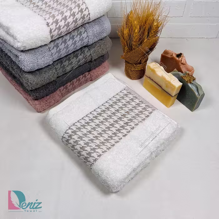 حوله دستی طرح پیچازی رنگ شیری
