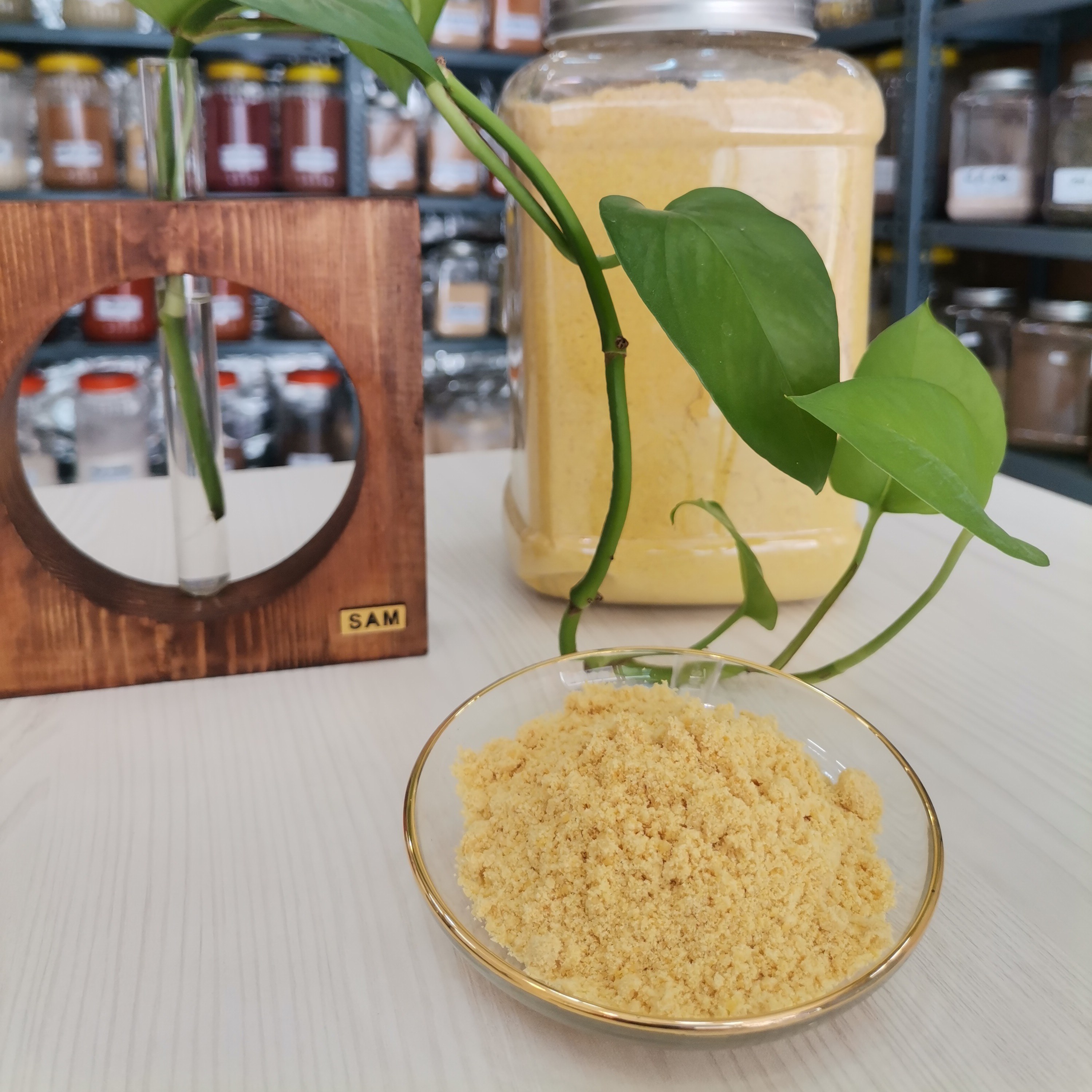 پودر خردل  اعلا خانه ادویه در بسته بندی 100 گرمی  تمیز  و بهداشتی 