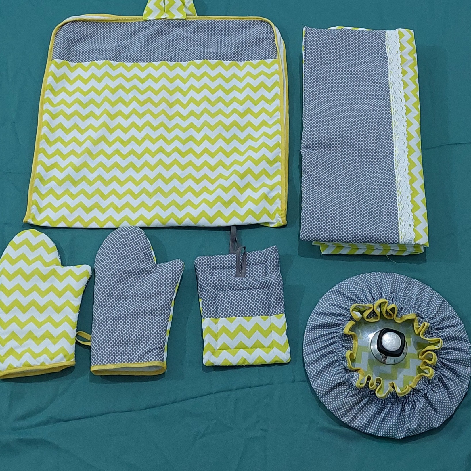 نمگیر 50 در 90.ست 8 تیکه.دستکش فر.500 گرم