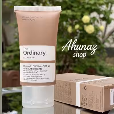 کرم ضد آفتاب اوردینری مدل مینرال با آنتی اکسیدان و رنگ طبیعی