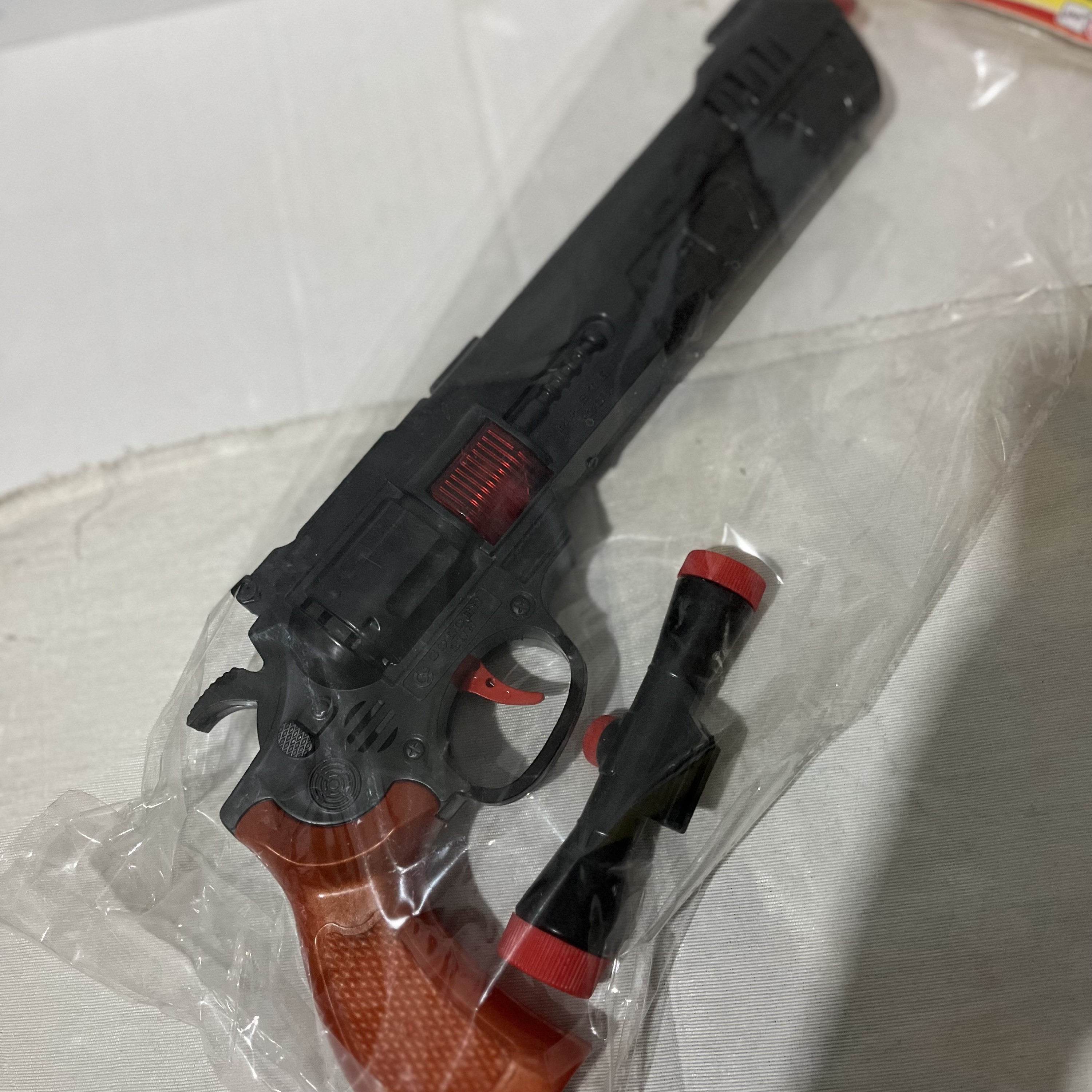 تفنگ اسباب بازی دوربین دار