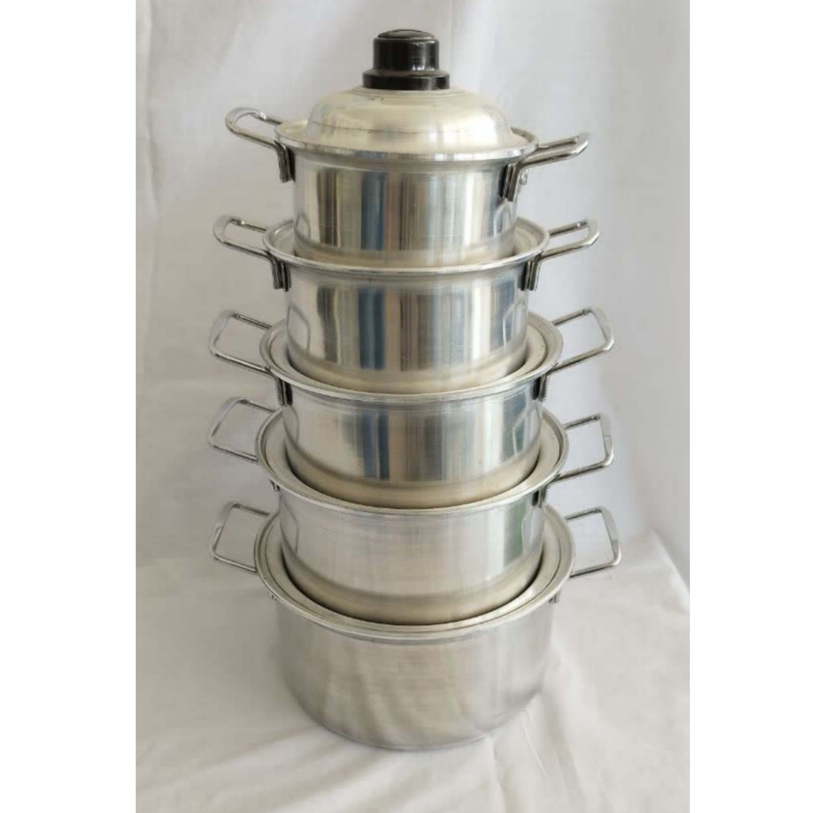 سرویس قابلمه 5 تیکه روی براق 