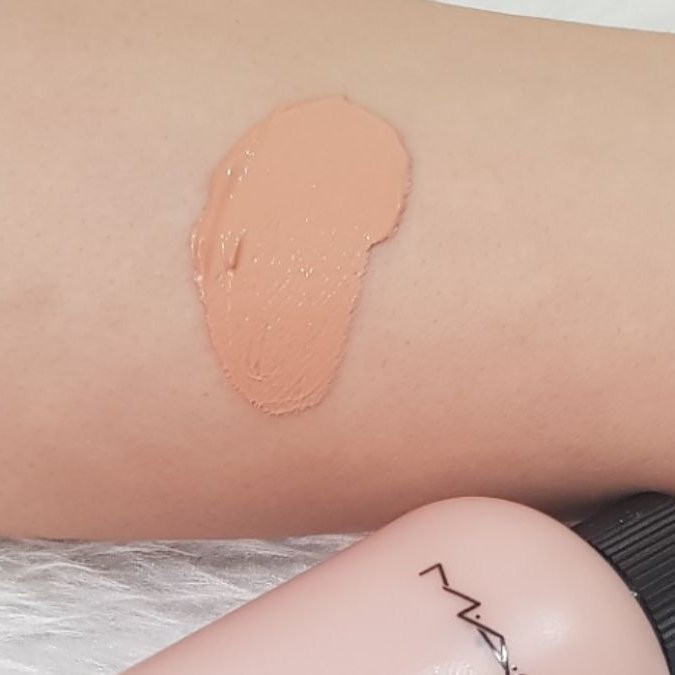 کرم‌پودر قطره چکانی مک ....