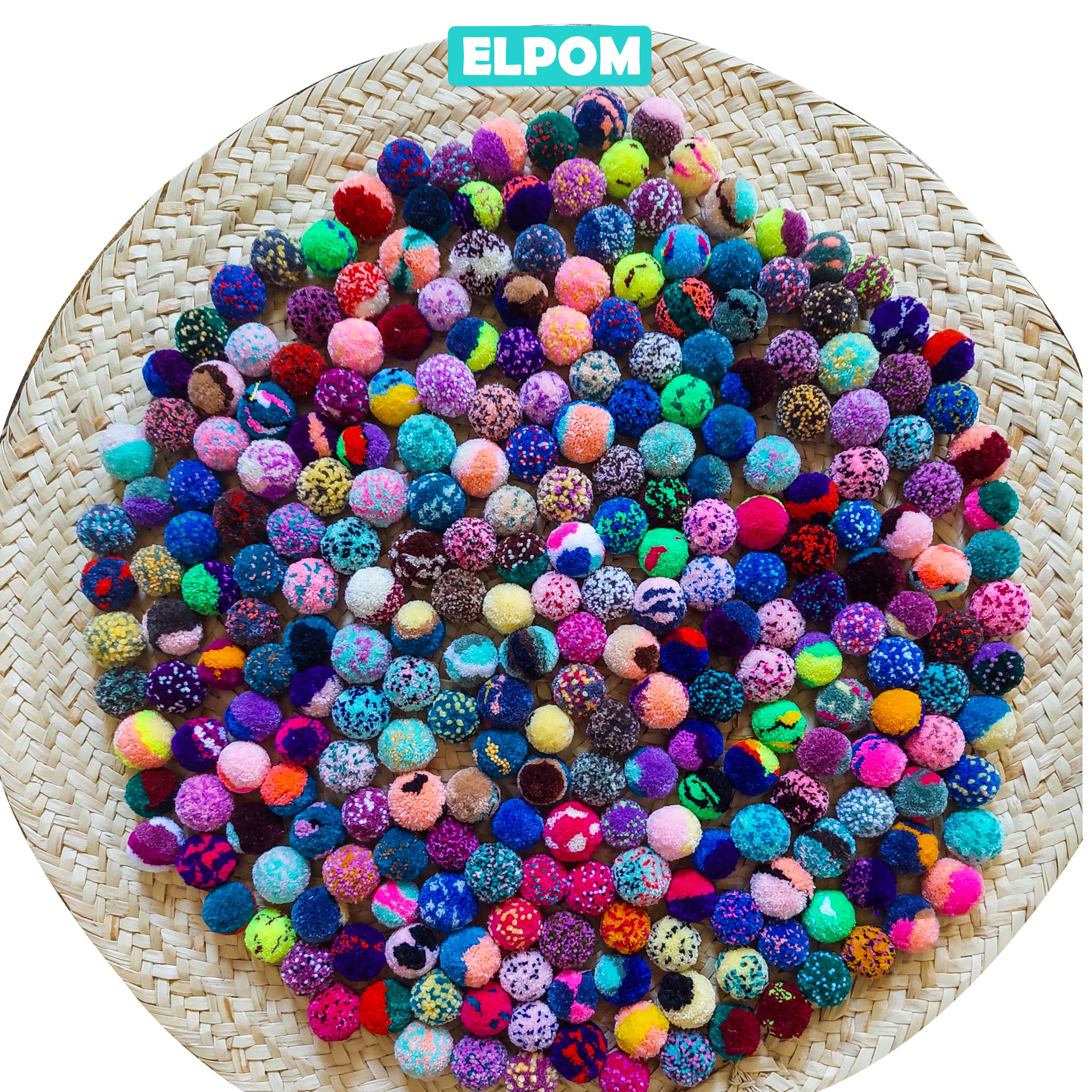 پوم پوم دستساز  طرحدار رنگی رنگی سفارشی