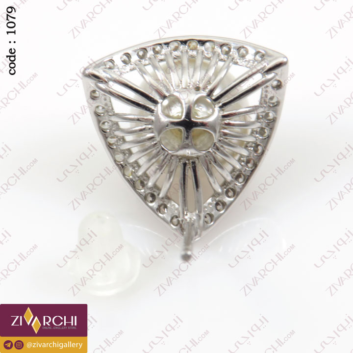گوشواره میخی نقره (طرح مثلث) 1079