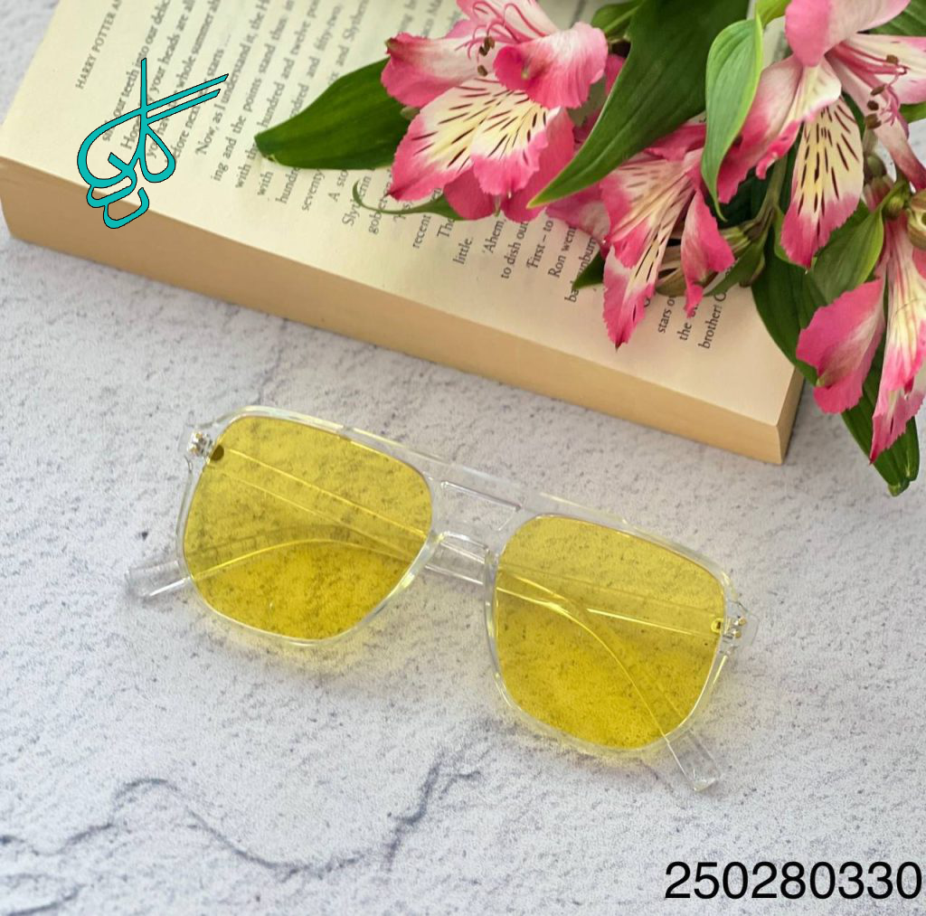 خرید عینک اسپرت قابل استفاده در شب و روز فرم کائوچو همراه کاور و دستمال کد 2415040 - ردگل