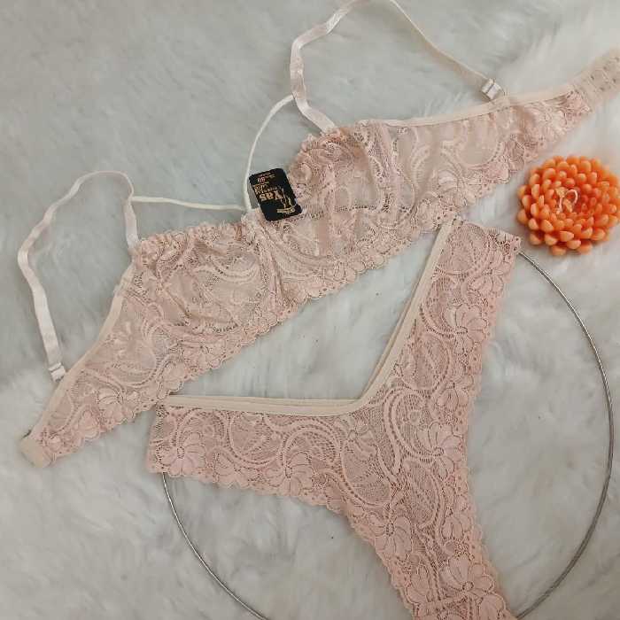 ست کرم فنر و هارنس دارد شورت جنیفری با کیفیت و زیبا   