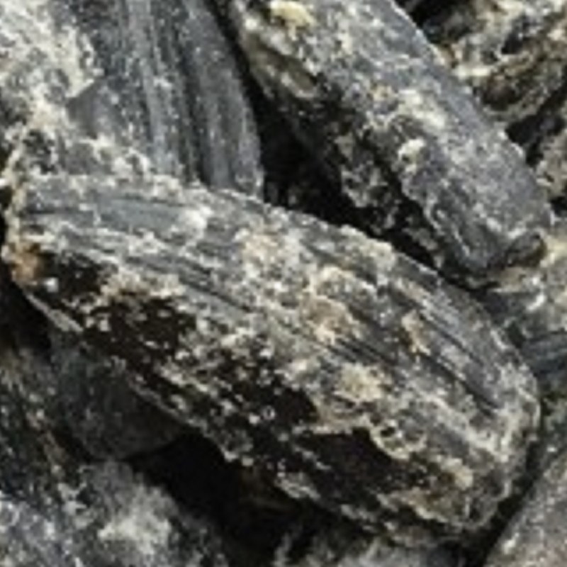 تخمه افتابگردان نمکی مشکی 250گرم