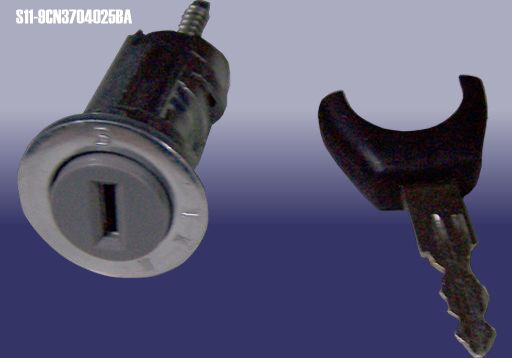 مغزی سوئیچ موتور ام وی ام 110 چین یدک مرکزی - خرید لوازم یدکی خودروهای چینی - لوازم یدکی خودروهای کره ای - لوازم یدکی خودروهای ژاپنی - کف قیمت بازار - ارسال سریع به سراسر ایران