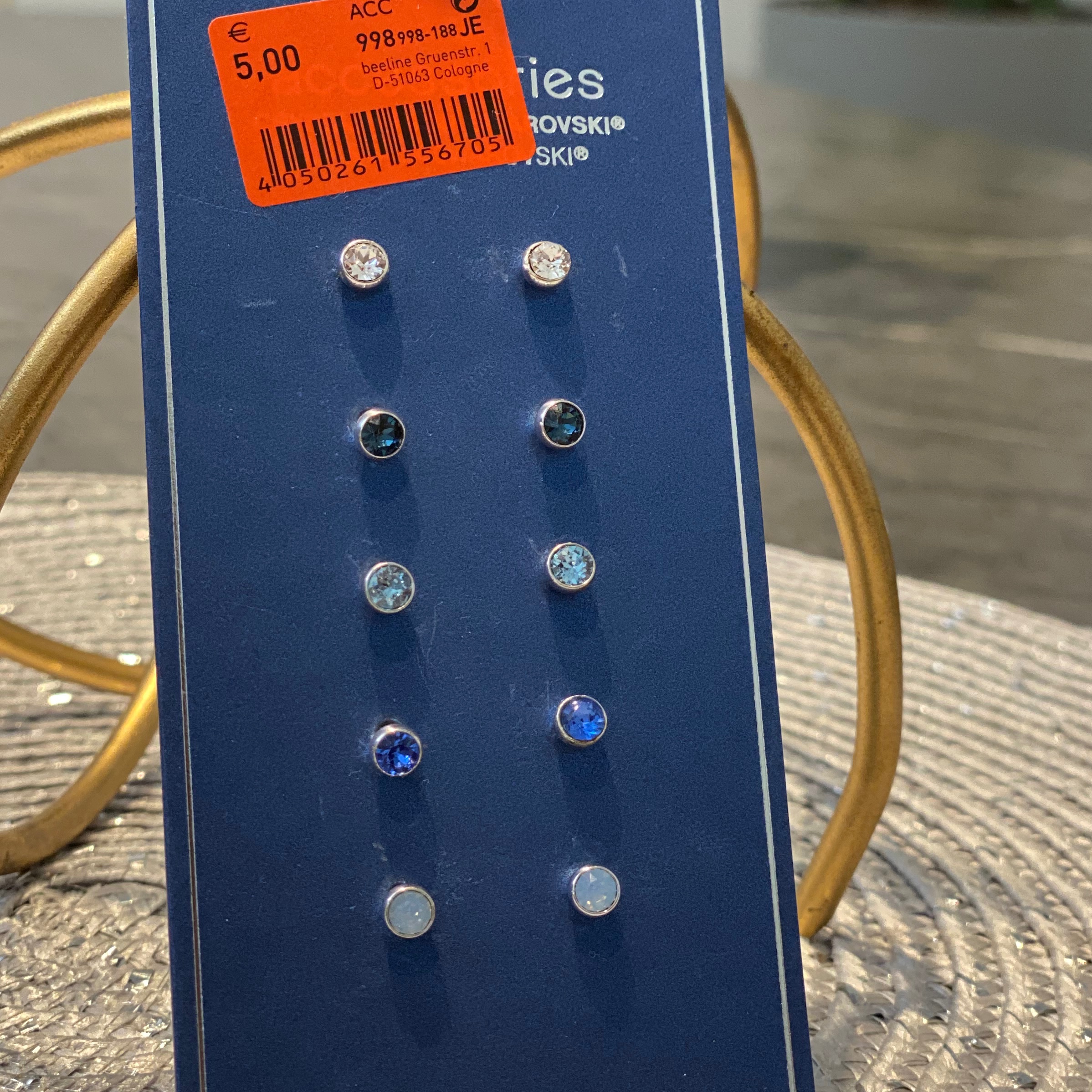 گوشواره میخی پک 5تایی گوشواره ی سواروسکیترکیب ابینگین های سواروسکیبی نظیر و خاص 