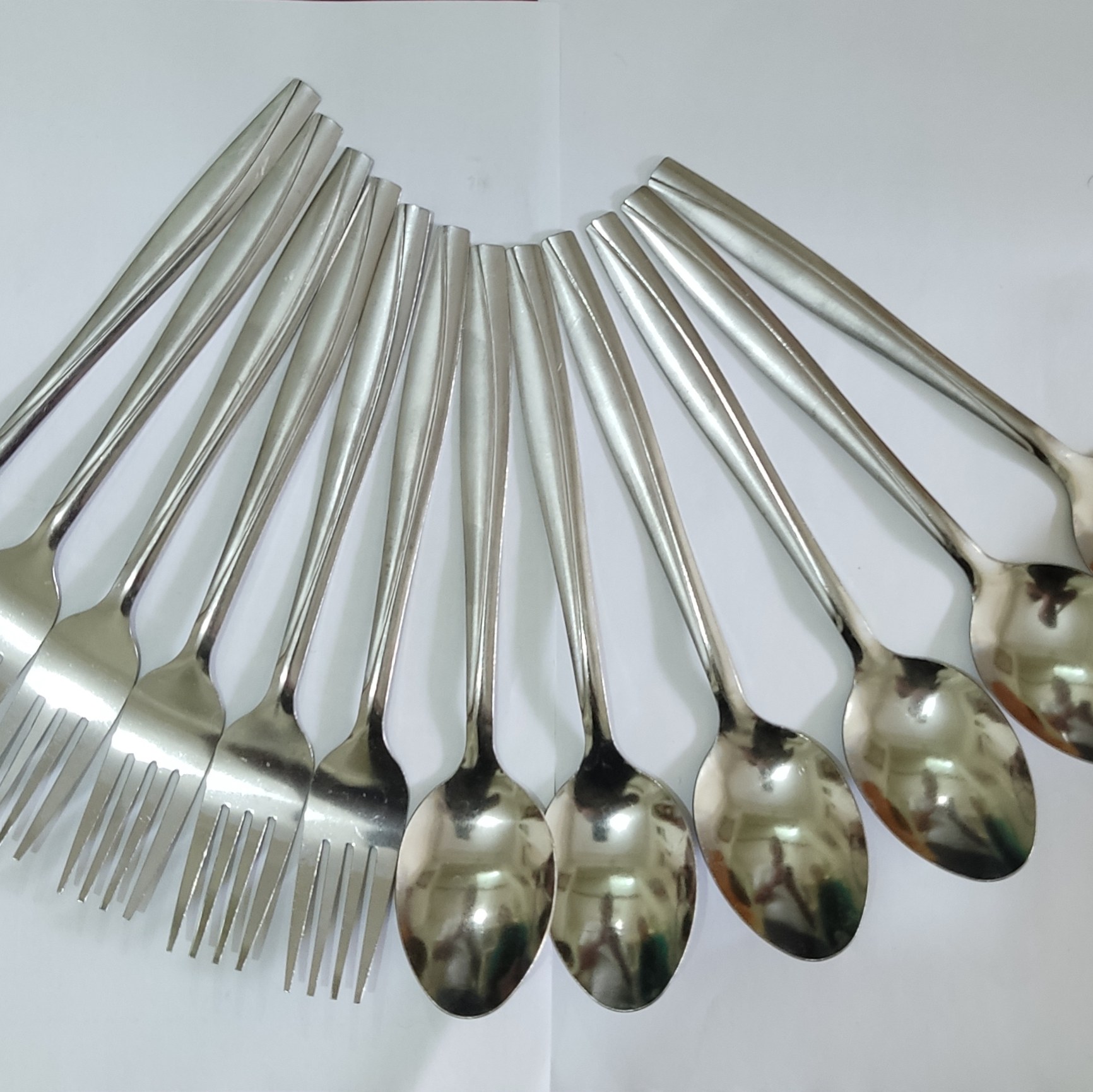 12عدد قاشق و چنگال استنلیس استیل