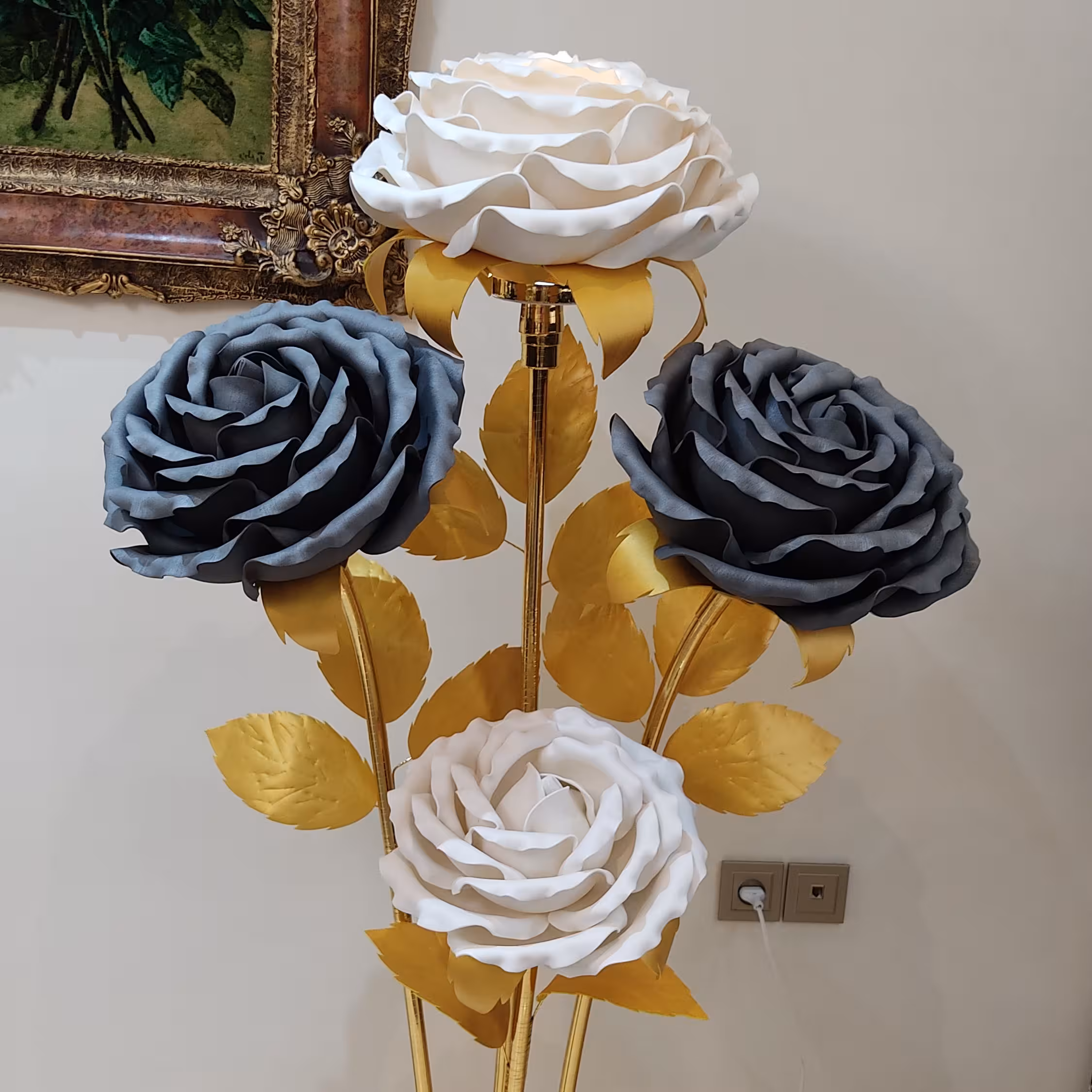 گل سالنی و اباژوری چهار شاخه 