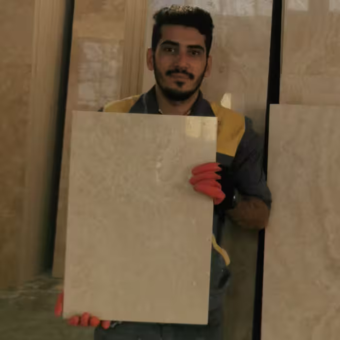 سنگ تراورتن آبگرم محلات عسلی ممتاز . تولیدی سنگ ساختمانی تراورتن. سنگ اصفهان . کارخانه تراورتن . سنگبری . کارخانه سنگ16