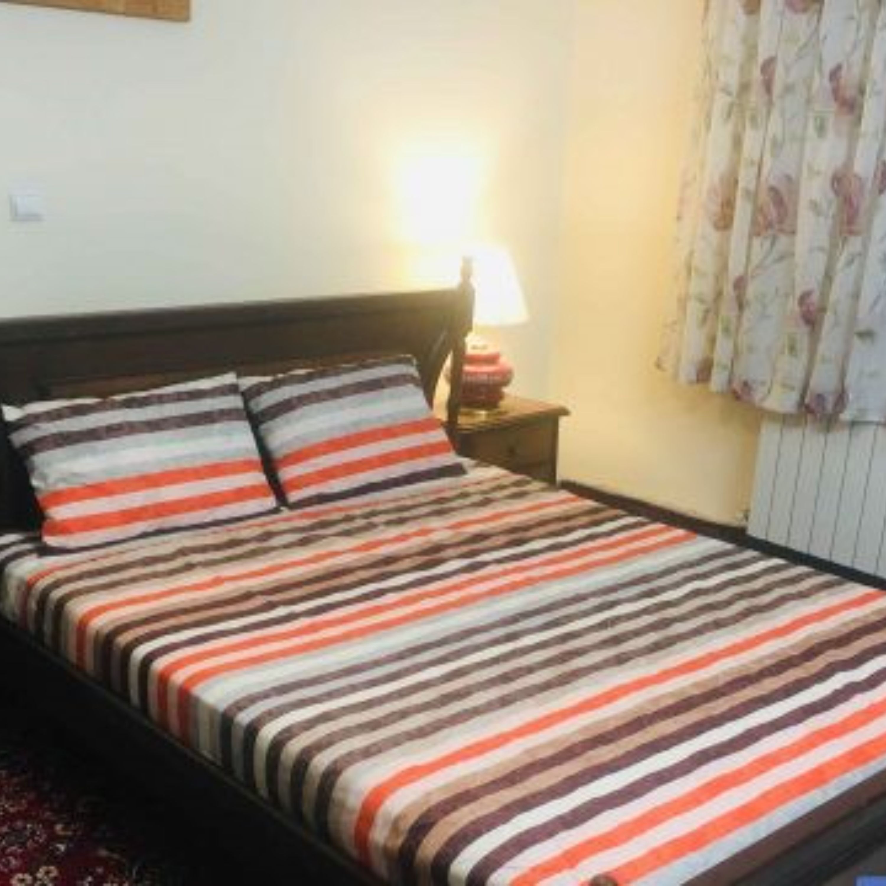 روتختی کشدار دونفره طرح پیام قهوه ای نارنجی عرض180  