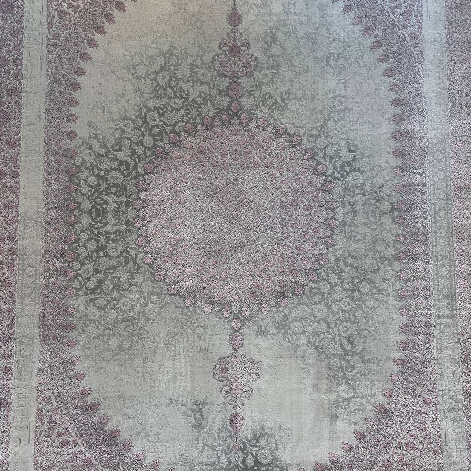 فرش 12 متری 3600 تراکم 1200 شانه طرح و رنگ صورتی طوسی