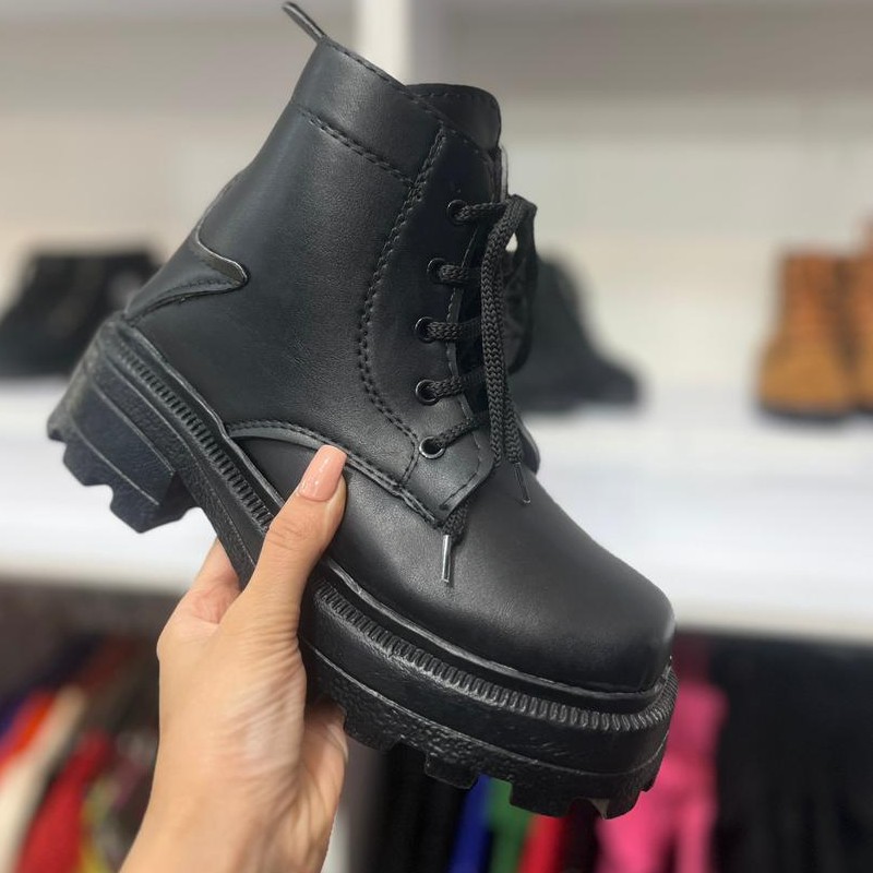 نیم بوت لژدار