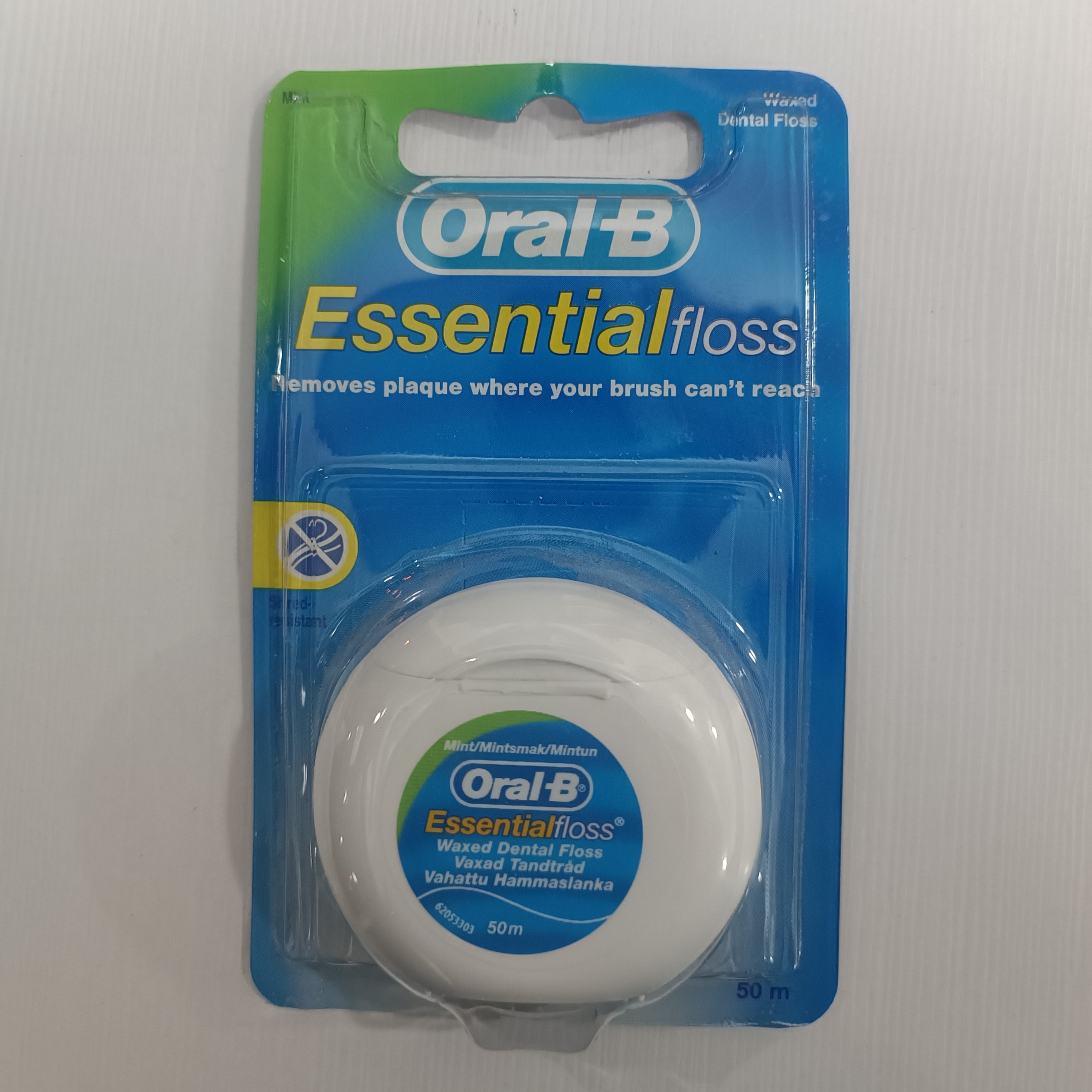نخ دندان نعنایی اورال بی مدل Oral B Essential