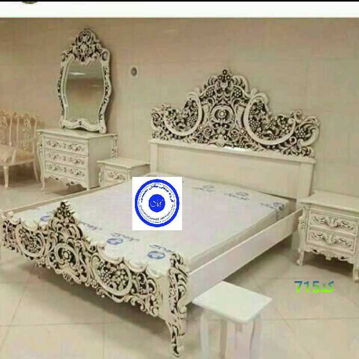سرویس خواب کد 715چوب راش شامل تخت – دراور -قاب اینه – پاتختی
