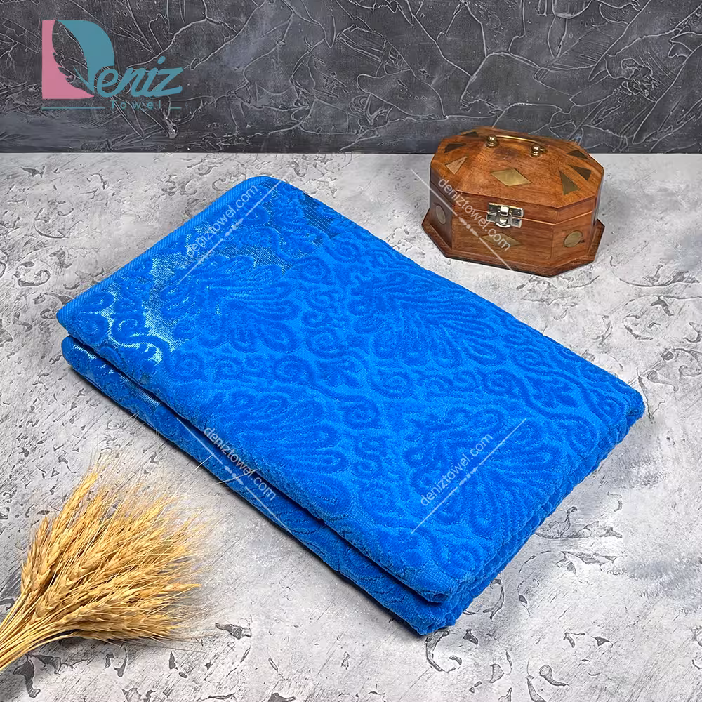 حوله حمامی طرح آکانتوس رنگ آبی