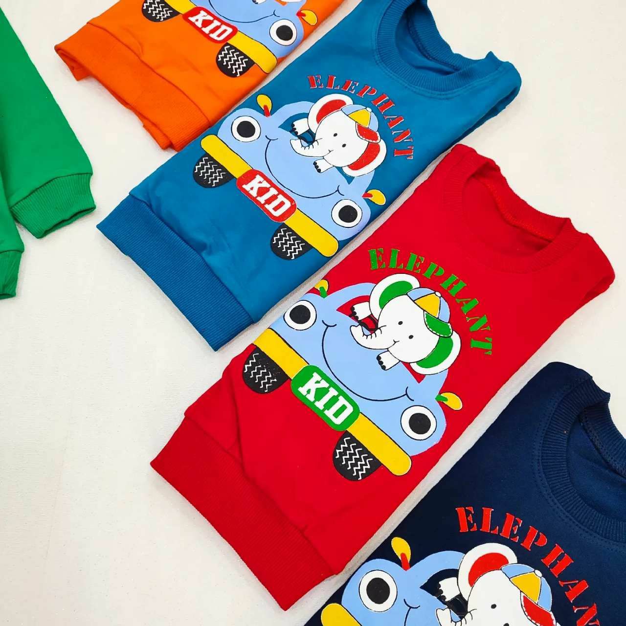 ست بلوزشلوار پسرانه فیل بازیگوش،جنس دورس سوپرپنبه بسیااارباکیفیت تضمینی ،چاپ زول،دوخت وجنس تضمین شده ،سایزبندی 35 تا45