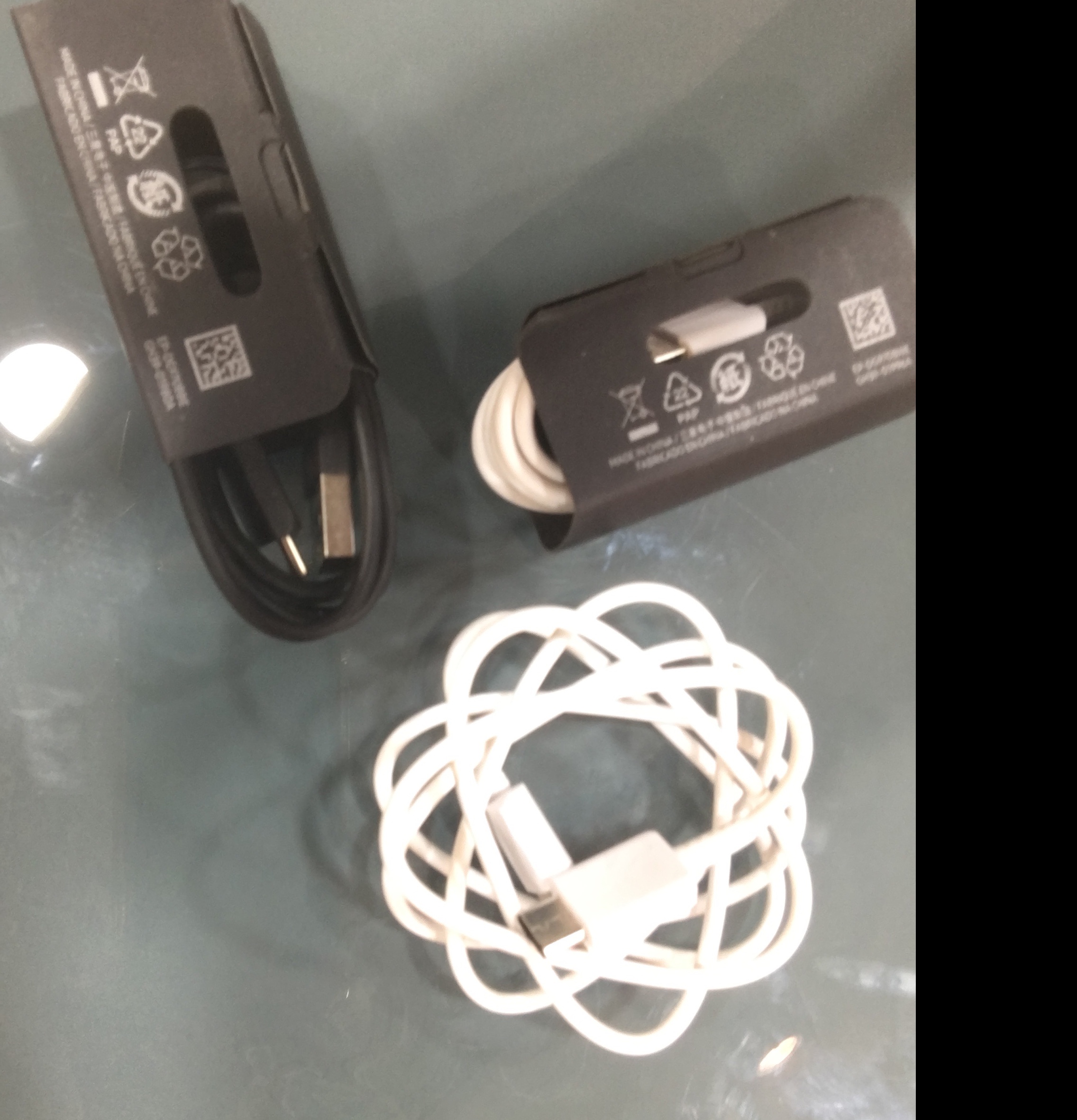 کابل شارژ تایپ سی اورجینال Typec در دو رنگ سفید و مشکی